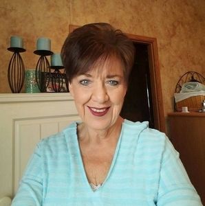 Meet your Posher, Brenda